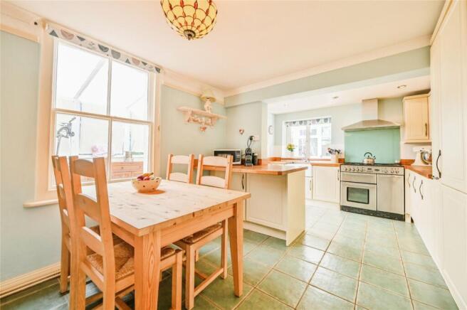 Kitchen/Breakfast