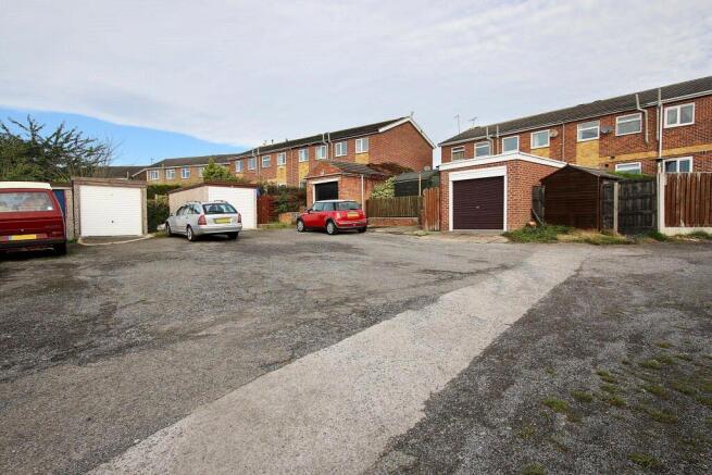 2 bed Terraced for sale Image 7