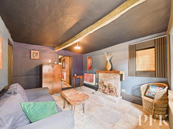 1 Midtown - Living Room