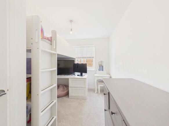 3 bed Semi-Detached for sale Image 6