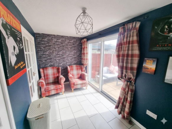 SITTING ROOM