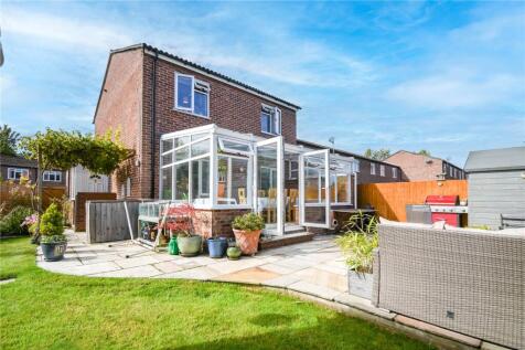 Derwent Road, Thatcham, Berkshire, RG19