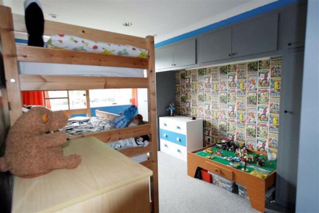 Photo 10