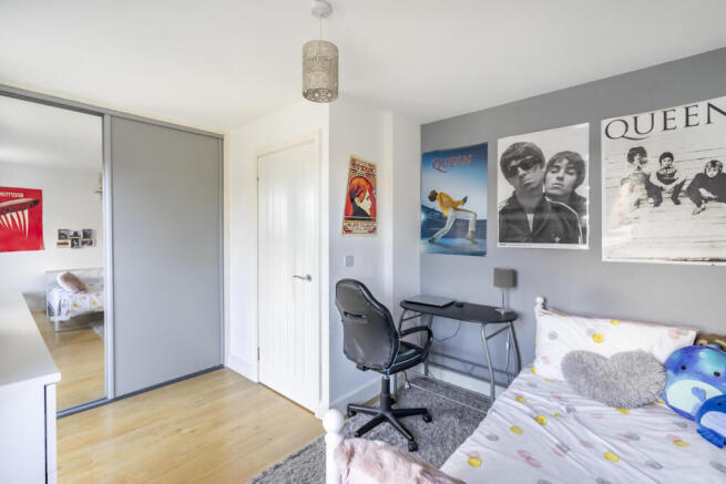 3 bed Semi-Detached for sale Image 11