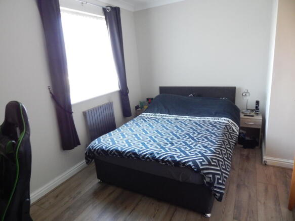 Bed3.JPG