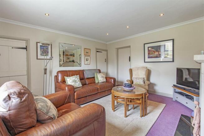 Reception Room-1.jpg