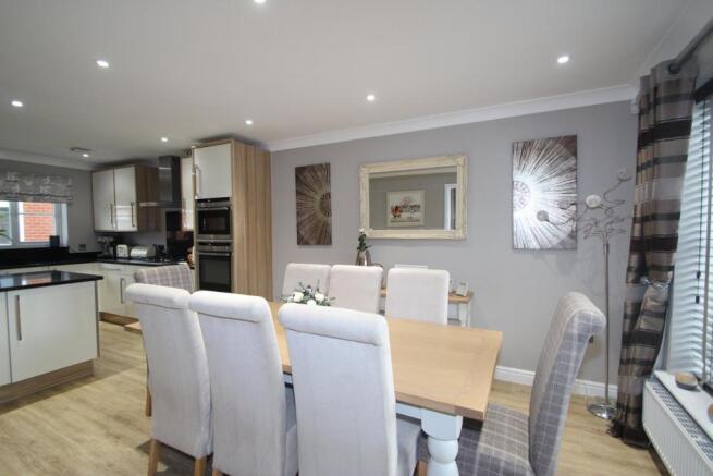 Kitchen/Dining Area 