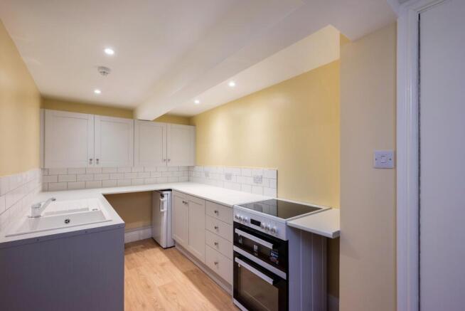 1 bed Flat to rent Image 4