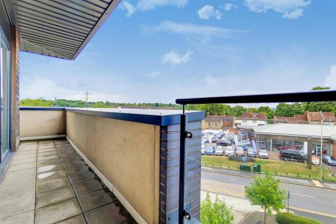 3_Balcony-0.jpg