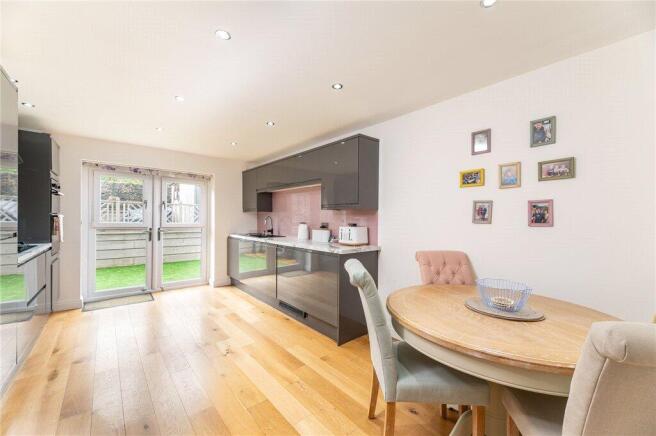 2 bed Bungalow for sale Image 7