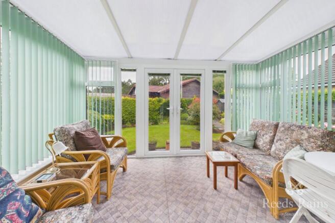Ashbourne Drive, High Lane, Stockport, Cheshire, SK6 photo 4