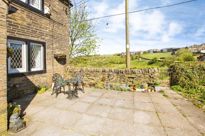7 bed Detached for sale Image 12