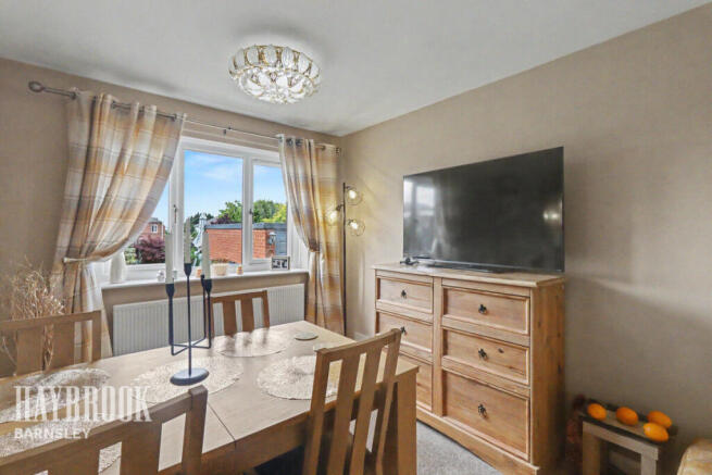 3 bed Detached Bungalow for sale Image 11