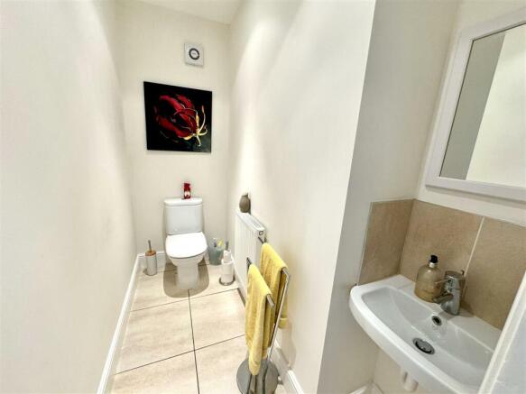 CLOAKROOM/WC