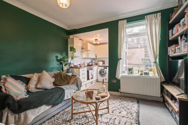 2 bed House for sale Image 10