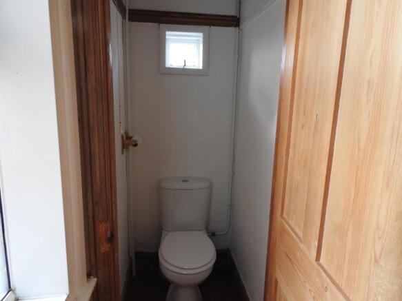 Upstairs toilet.jpg