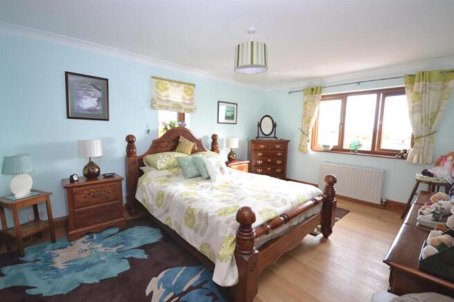 bed 2.JPG