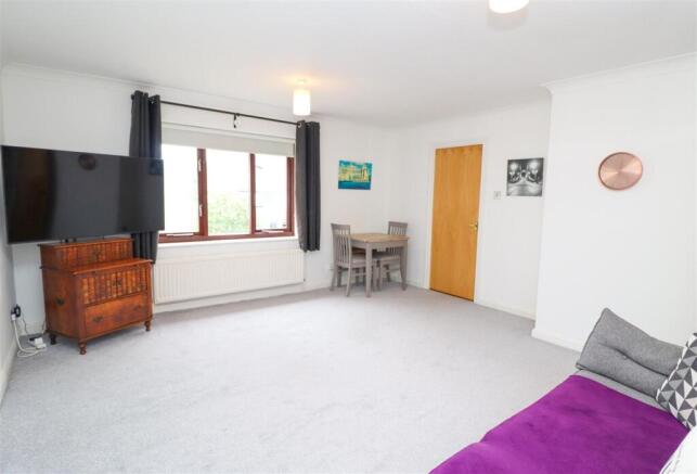 Lounge/Dining  Room
