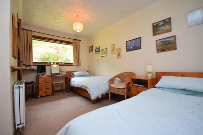 Bedroom 2 .JPG