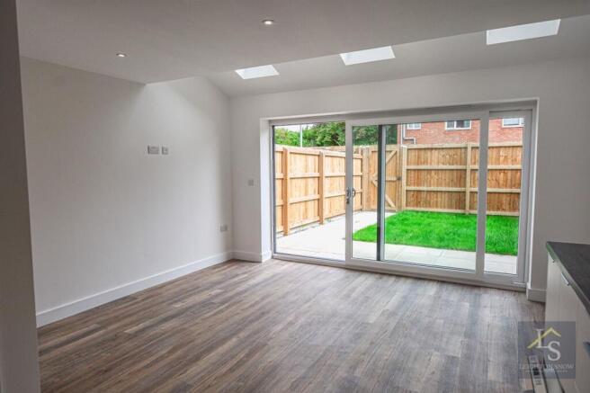 Moorcroft Road, Manchester, M23 photo 4