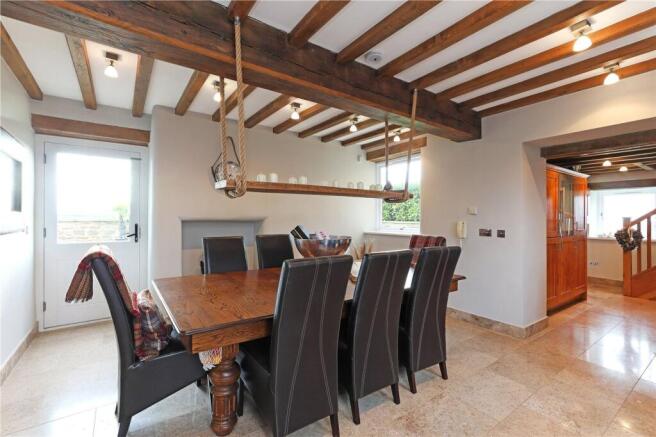 6 bed Farm House for sale Image 7
