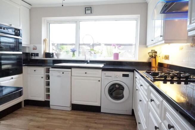 Kitchen / Breakfast