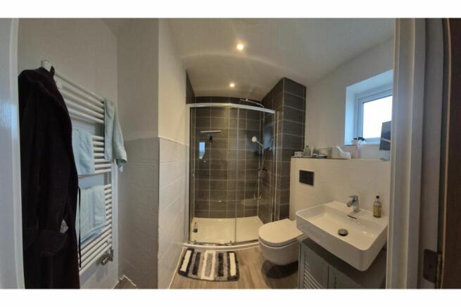 Master En-suite