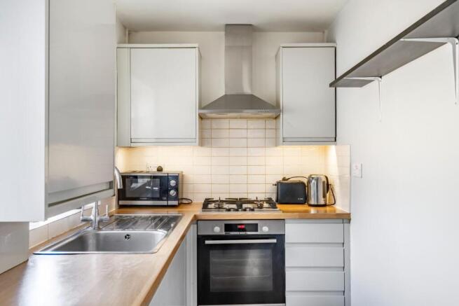 2 bed Terraced for sale Image 5