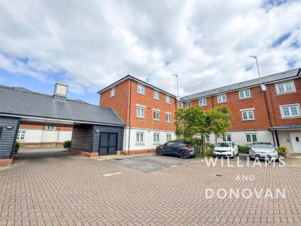 Salisbury Close, Rayleigh, SS6 9