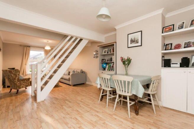 Sitting/dining room
