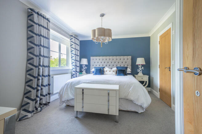 6 Shepherd Close-...