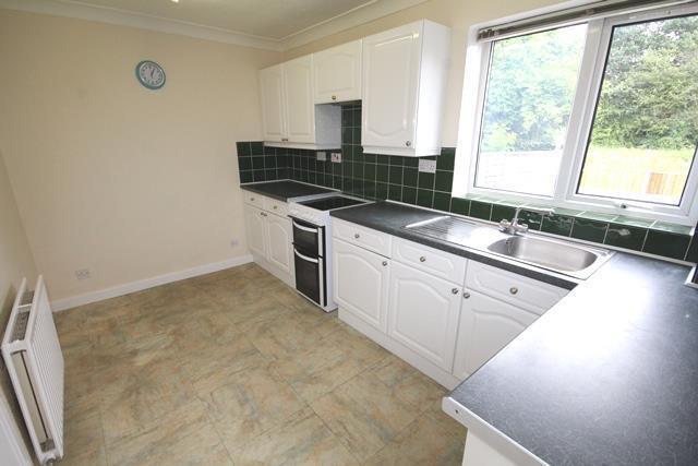 2 bed Semi-Detached to rent Image 4