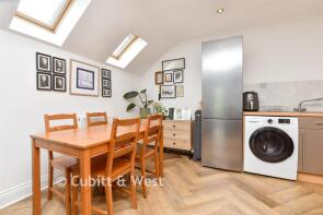 Flat 12, 42 Pegasus Court, Rose Hill, Sutton SM1 3ET