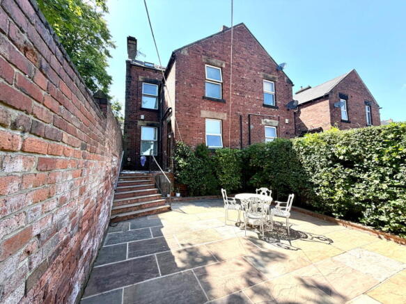 4 bed Villa for sale Image 4