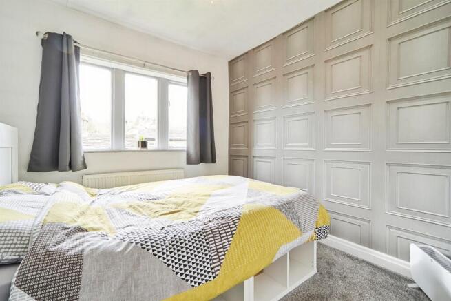 2 bed Apartment for sale Image 5