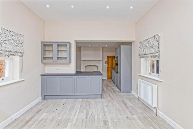 Kitchen / Dining Roo