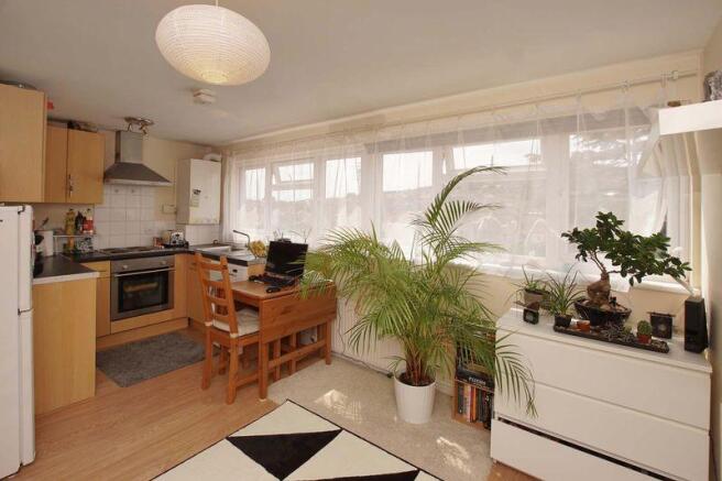 Lounge/Kitchen