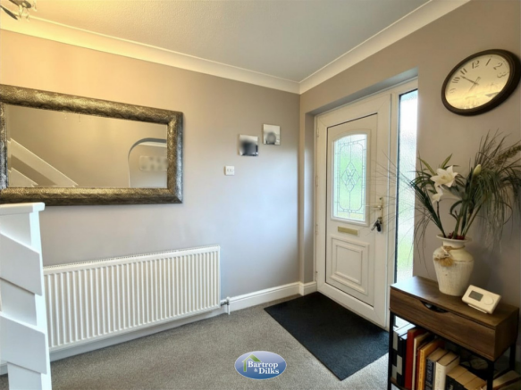4 bed Detached for sale Image 5