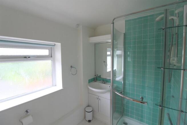 Shower room.jpg