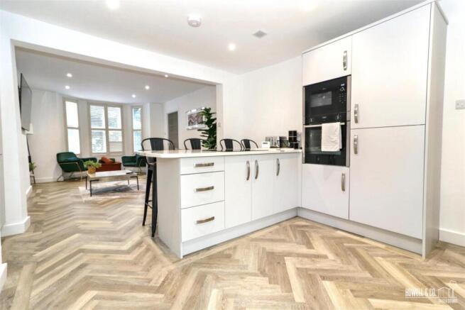 LIVING AND KITCHEN AREA