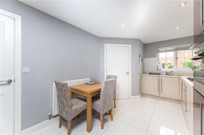 2 bed Semi-Detached for sale Image 6