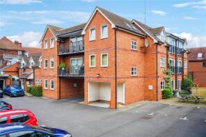 Flat 4, Church Court, Church Street, Reading RG10 9ET
