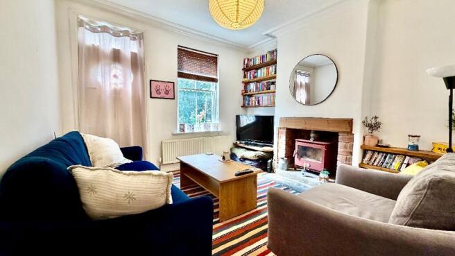 2 bed Terraced to rent Image 8