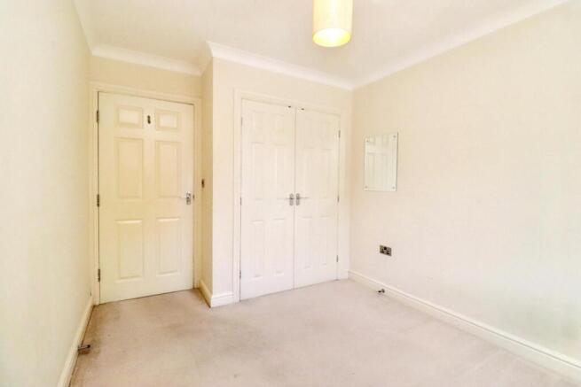 2 bed Apartment for sale Image 8