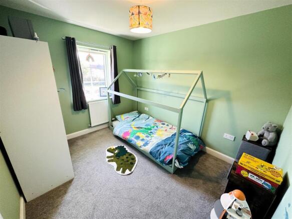 3 bed Semi-Detached for sale Image 12