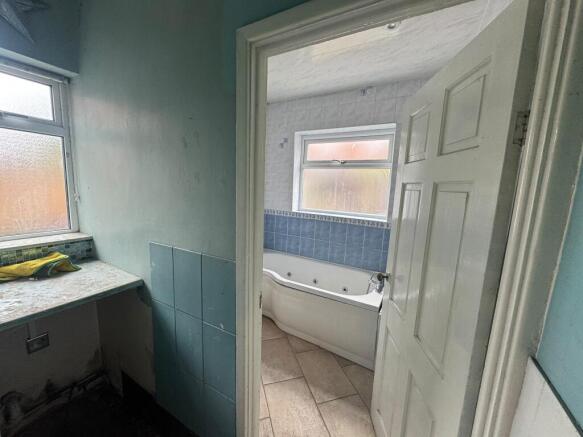 3 bed Terraced for sale Image 8