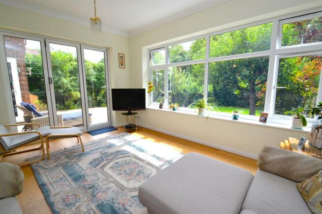 Garden Room.JPG