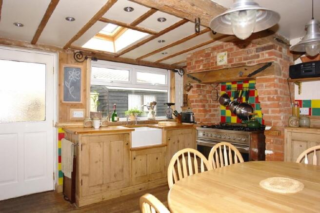 Kitchen/Din Room