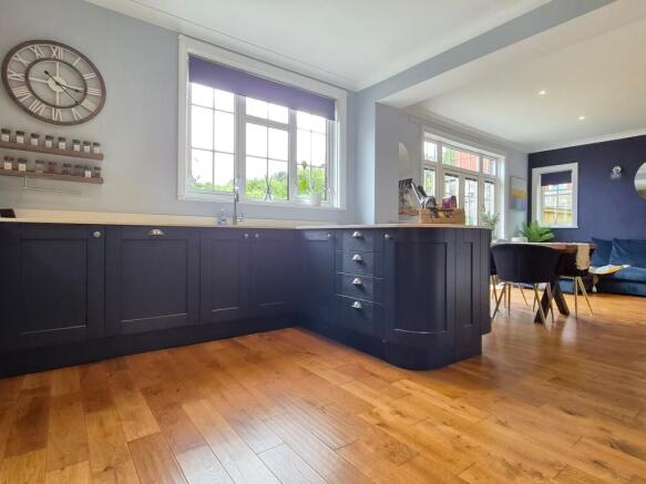 3 bed Detached for sale Image 6