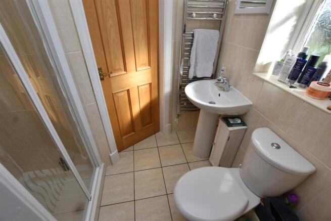 JACK AND JILL EN-SUITE